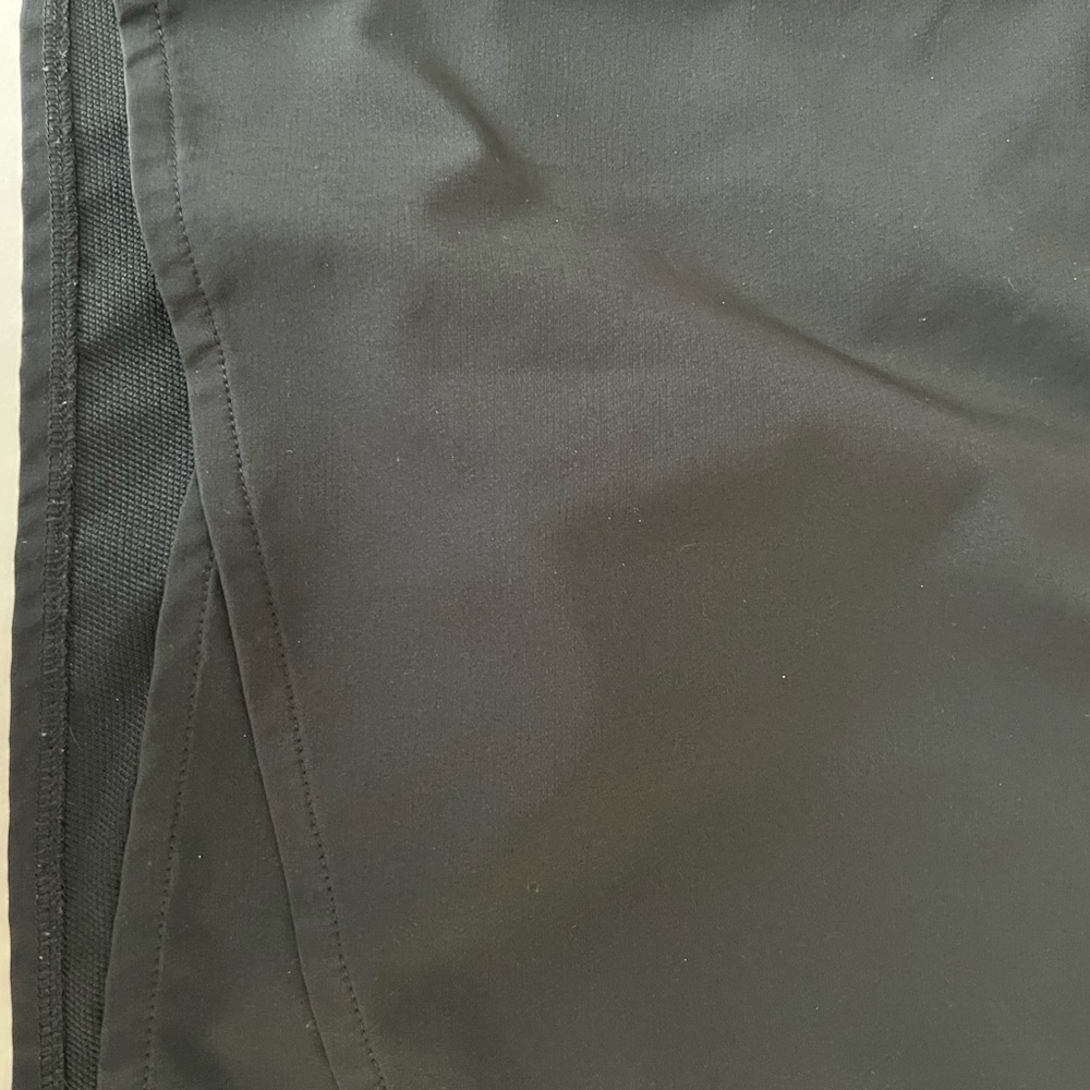 Greg Norman Shark Athletic Skort with Inner Shorts Size S Silver logo - Picture 6 of 11